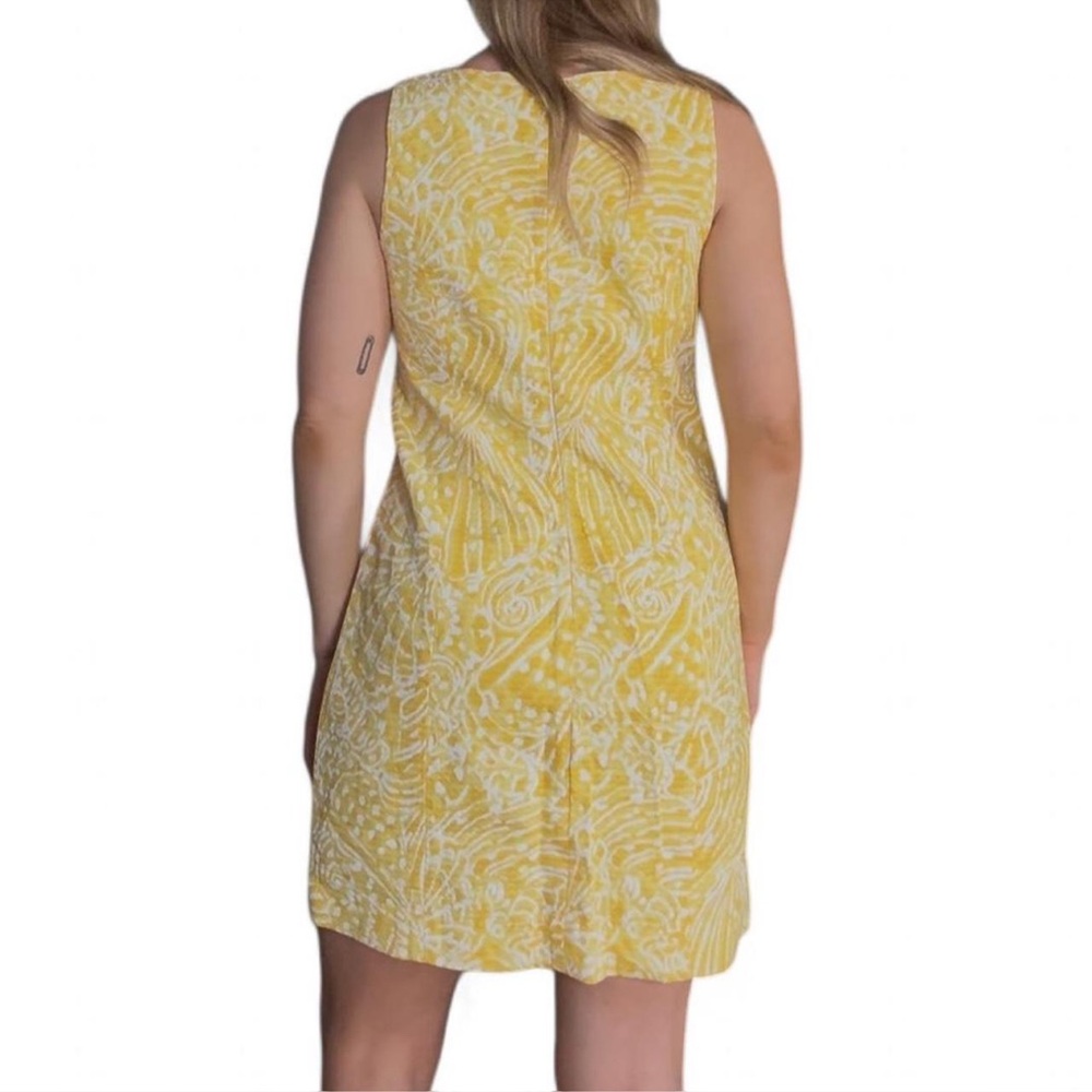 Yellow Sleeveless Dress with White Lace Detail - Picture 2 of 4